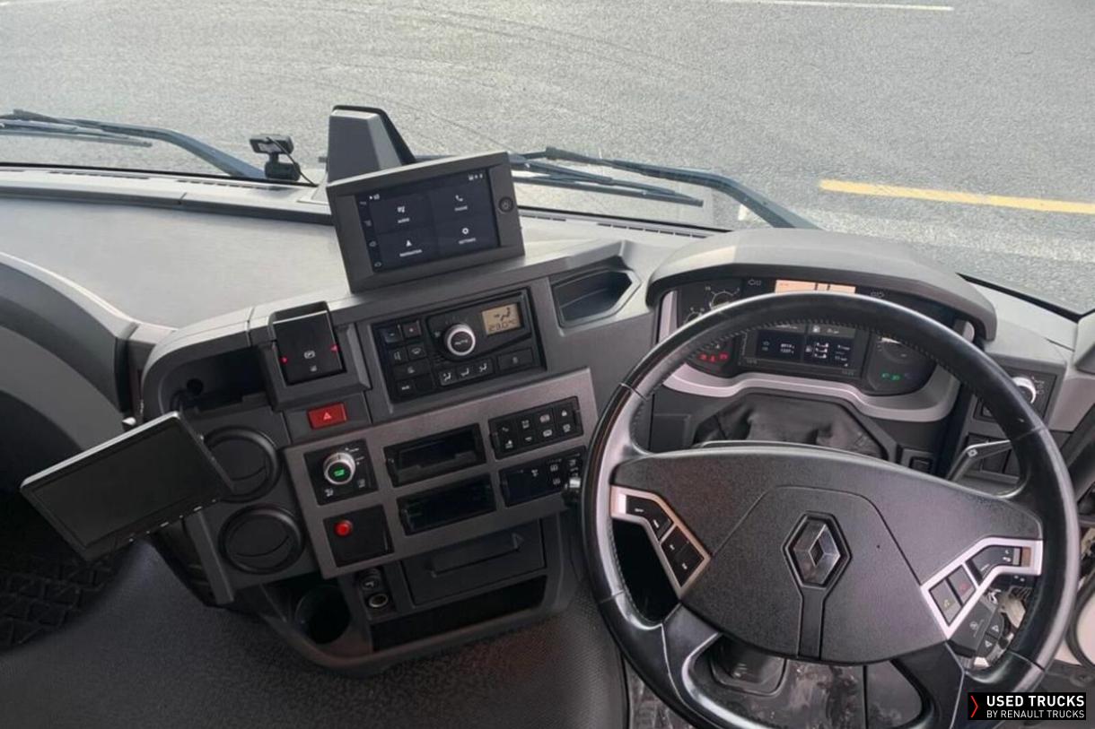 Renault Trucks T
                                            520