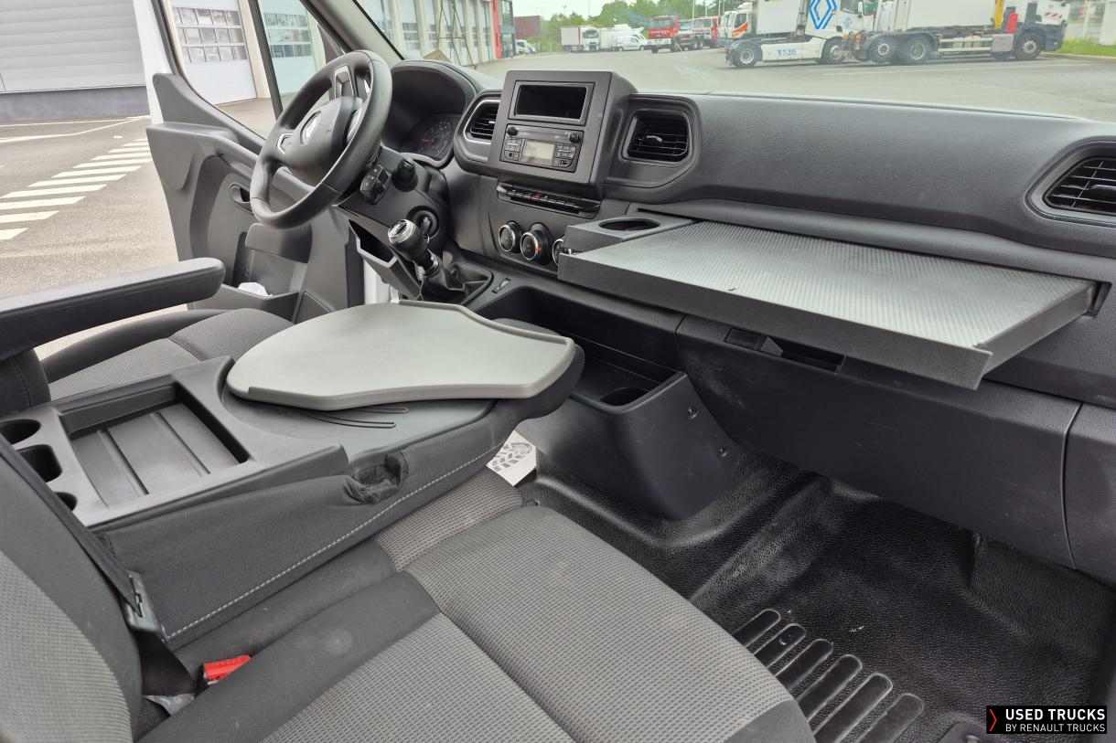 Renault Master 130
