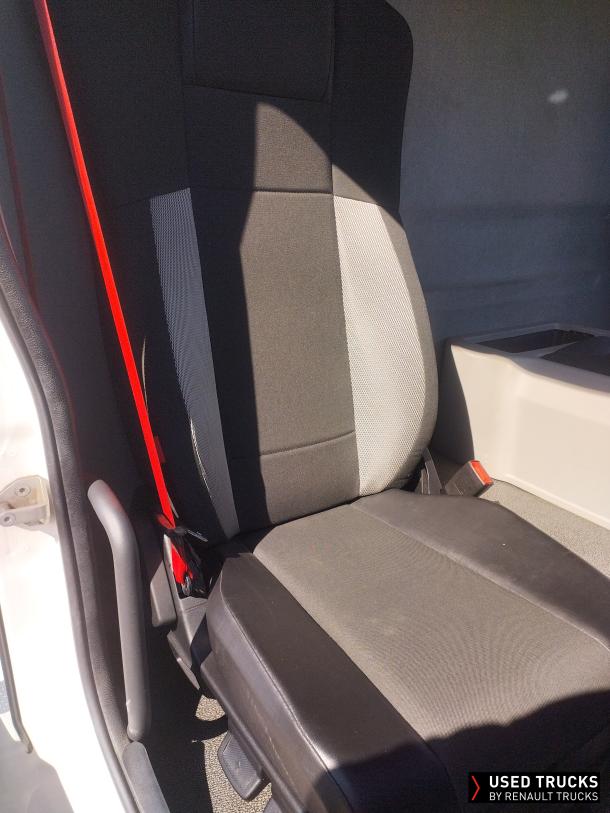 Renault Trucks D Wide 280