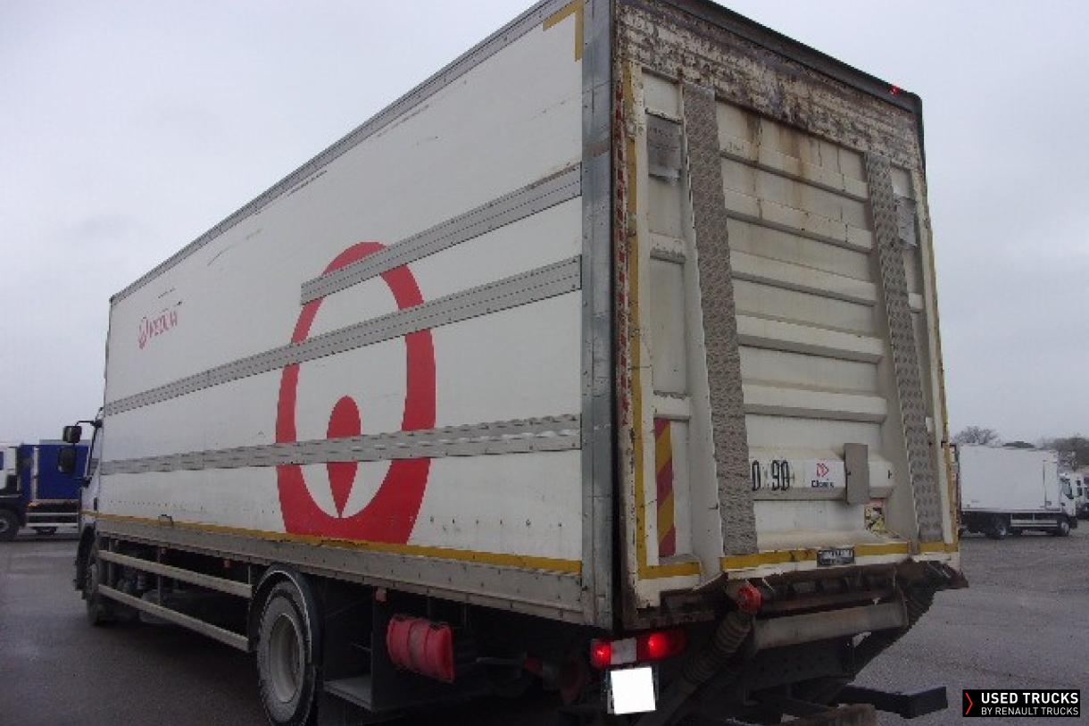 Renault Trucks D Wide 320