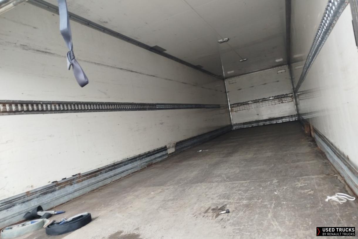 Renault Trucks Midlum 240