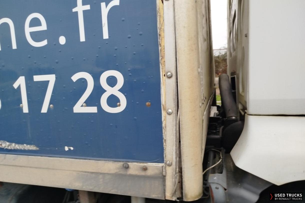 Renault Trucks Midlum 240