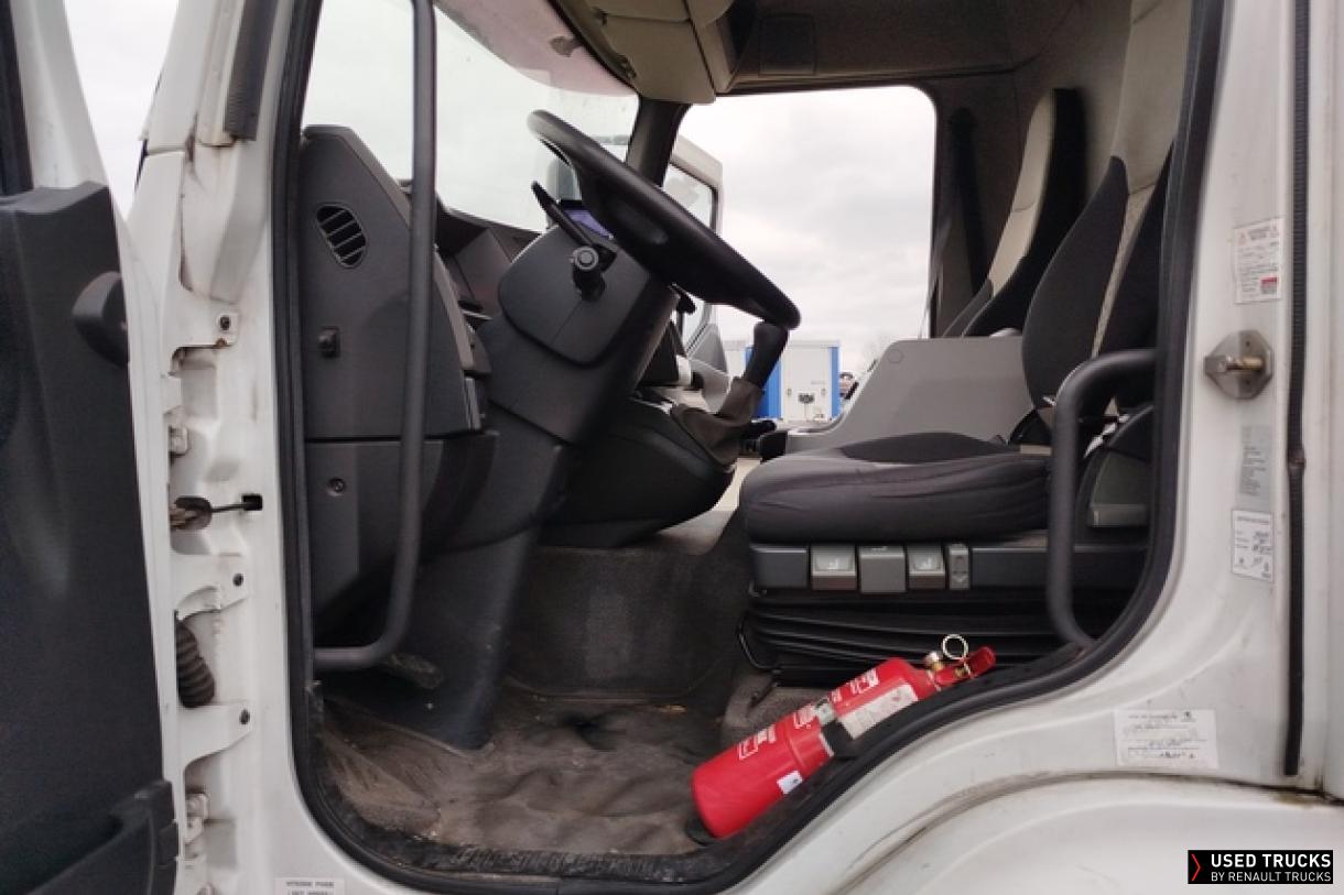 Renault Trucks Midlum 240