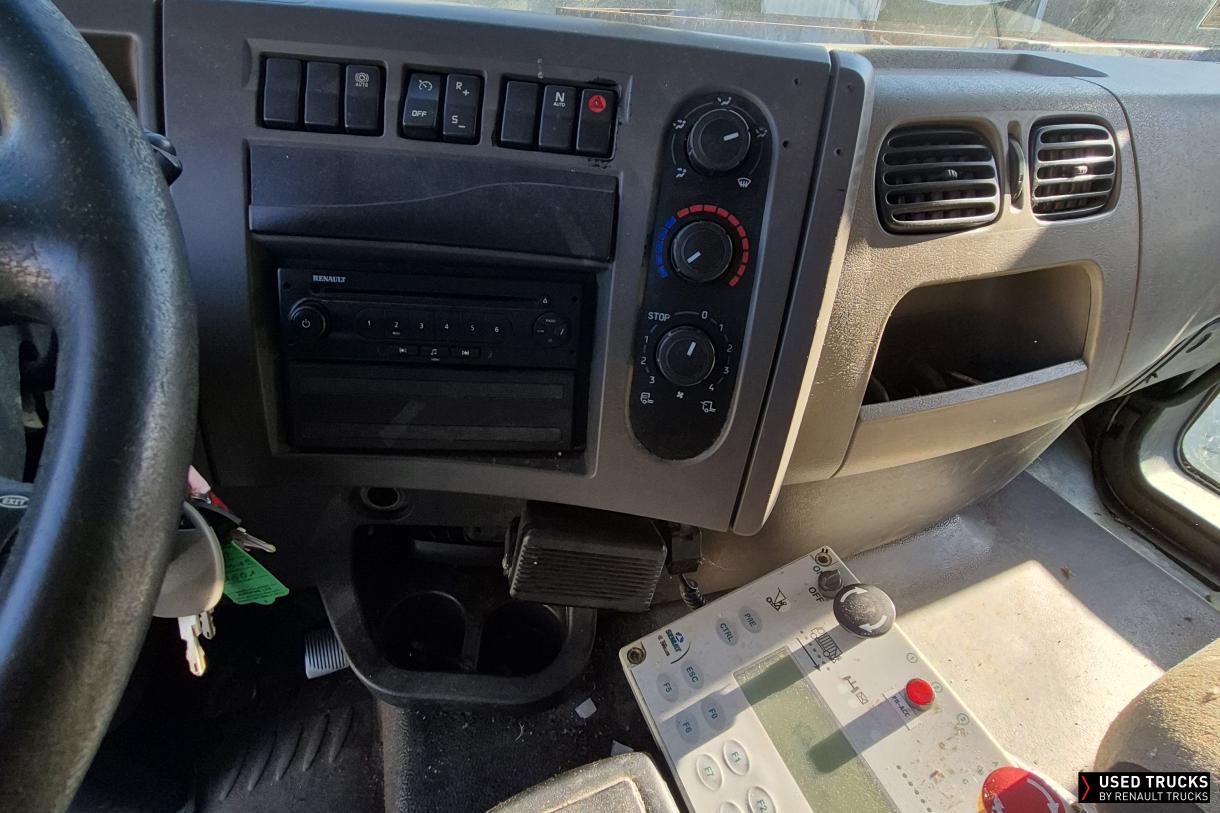 Renault Trucks Premium Distribution 270