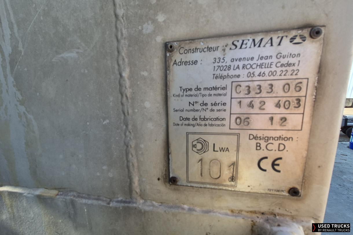 Renault Trucks Premium Distribution 270