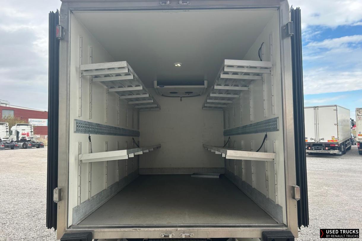 Renault Trucks Master 130