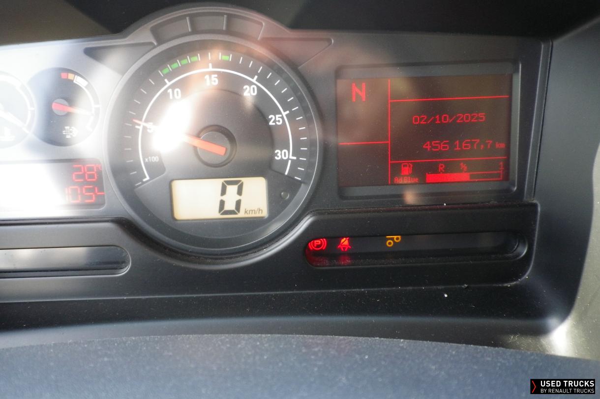 Renault Trucks D Wide 320