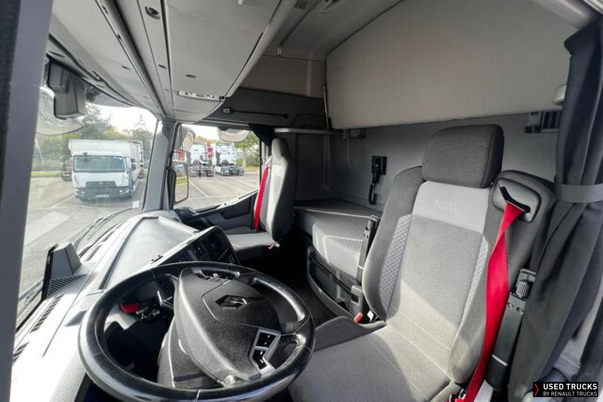Renault Trucks T 440