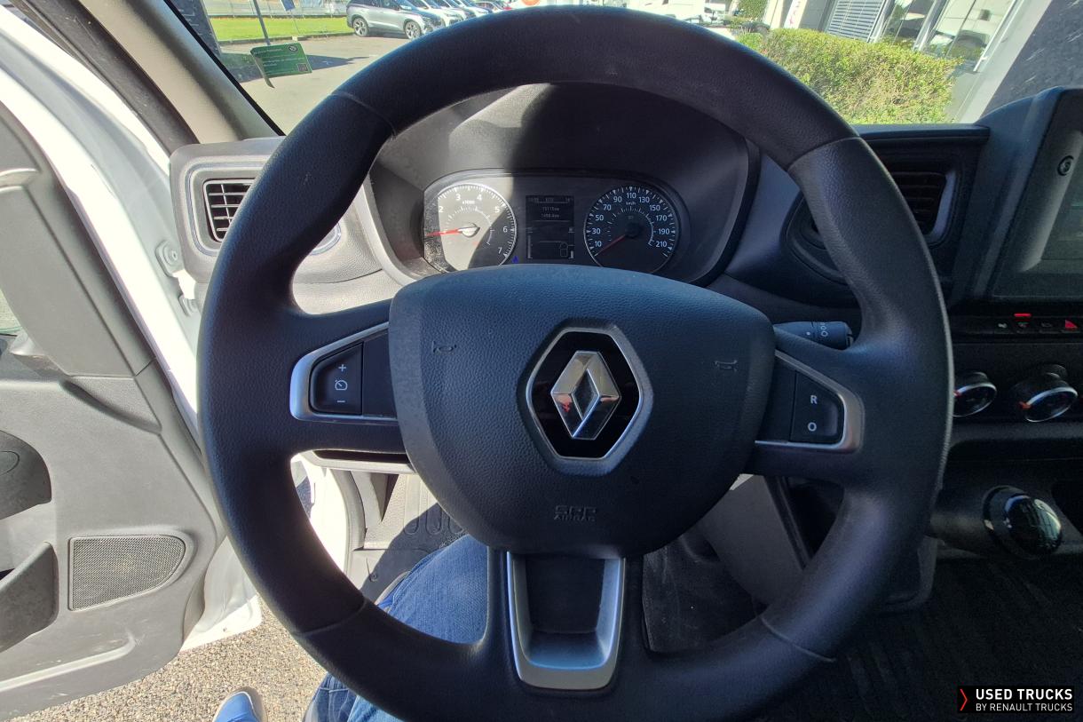 Renault Master 145
