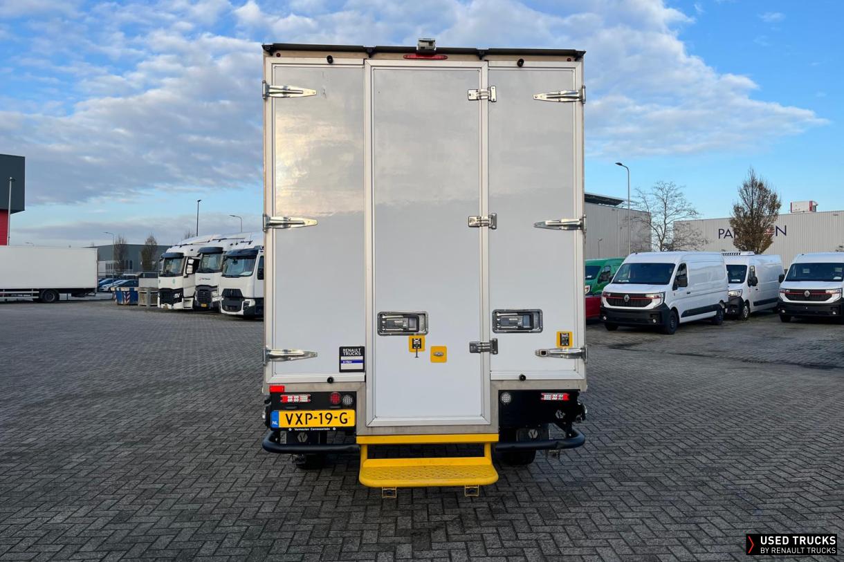 Renault Trucks Master 76