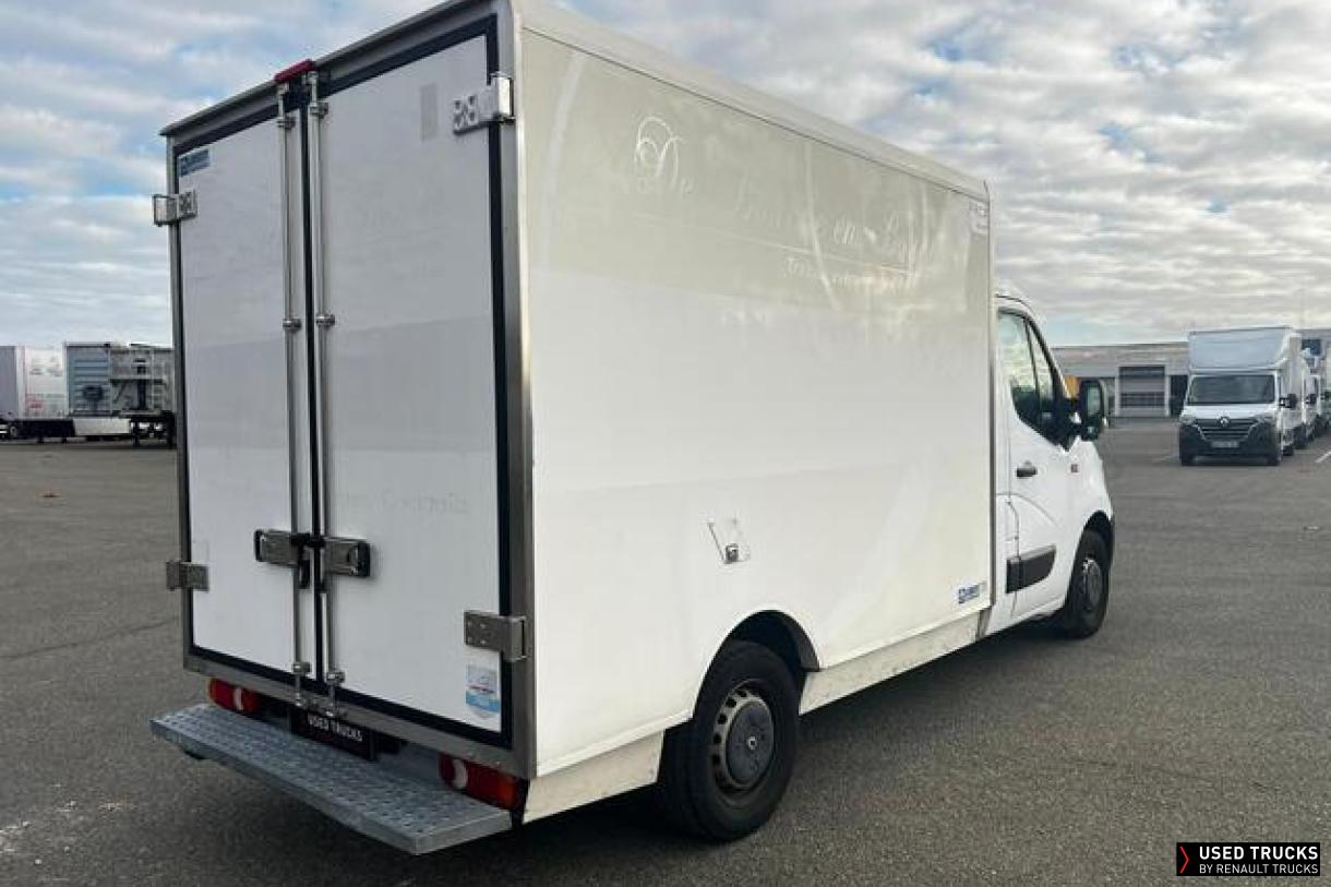 Renault Trucks Master 145