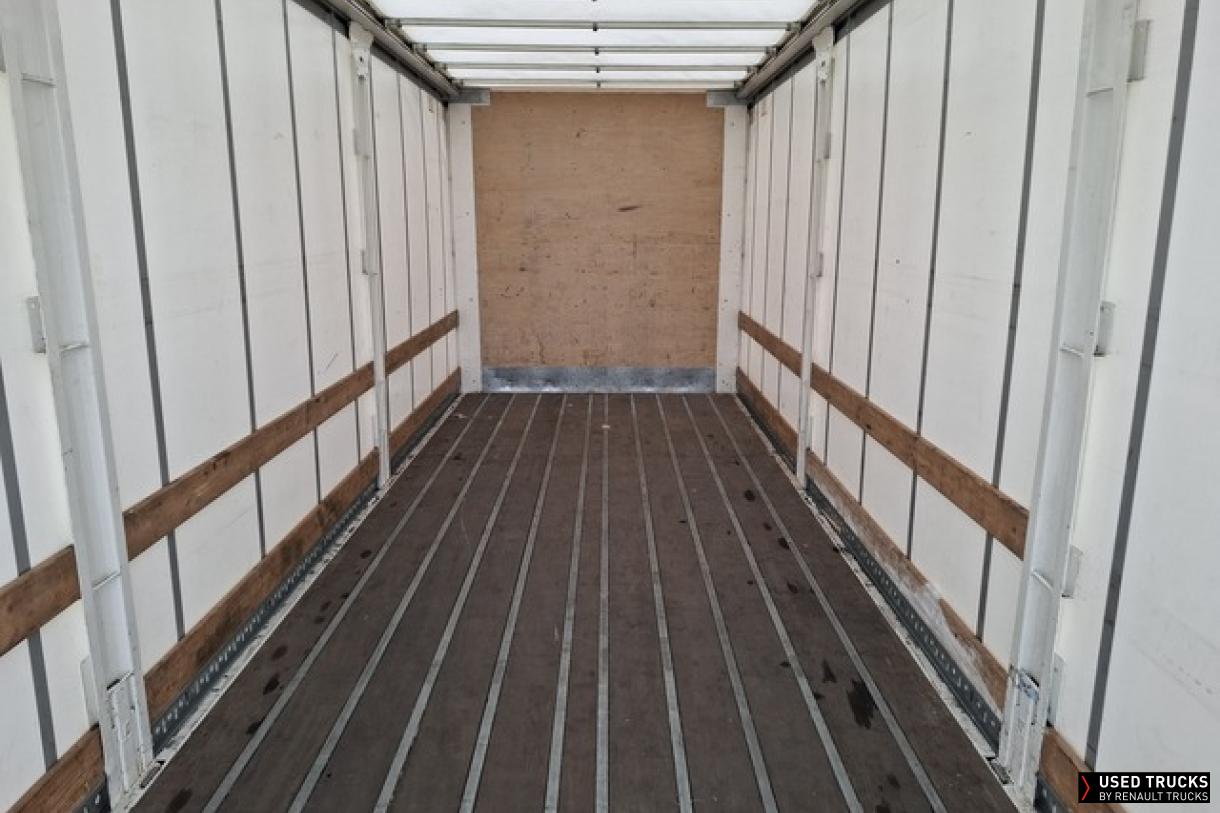 Renault Trucks D 240