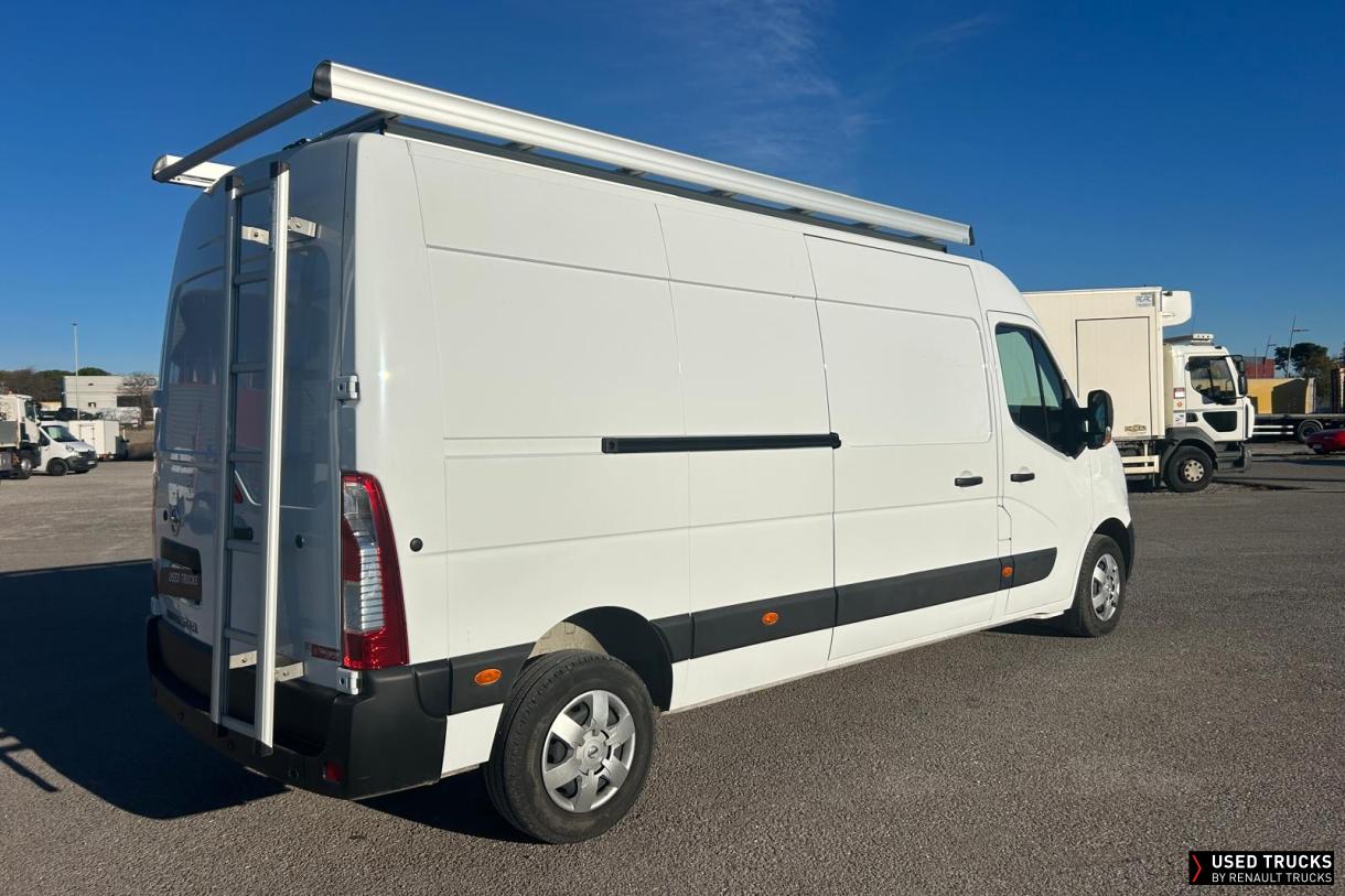 Nissan Interstar 150