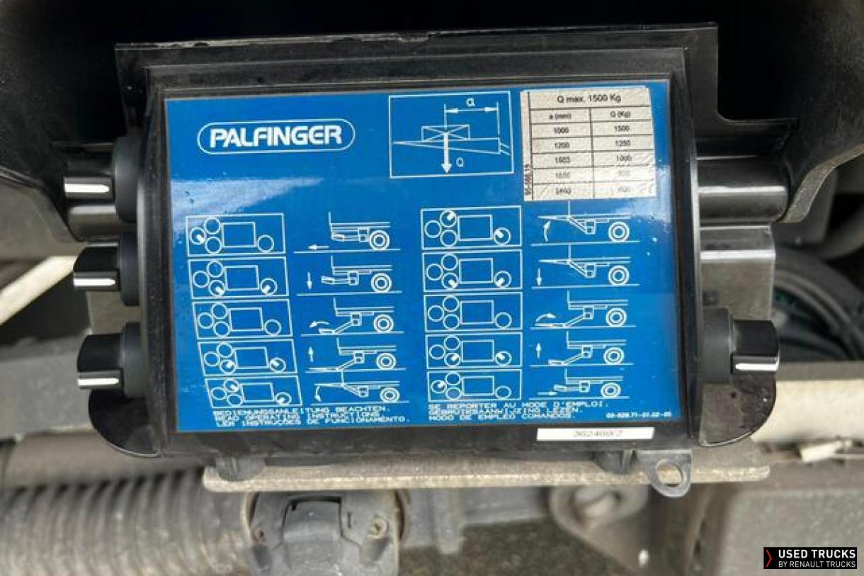 Renault Trucks D Wide 320