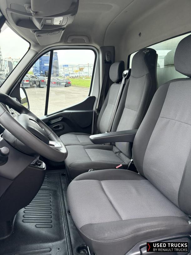 Renault Trucks Master 145