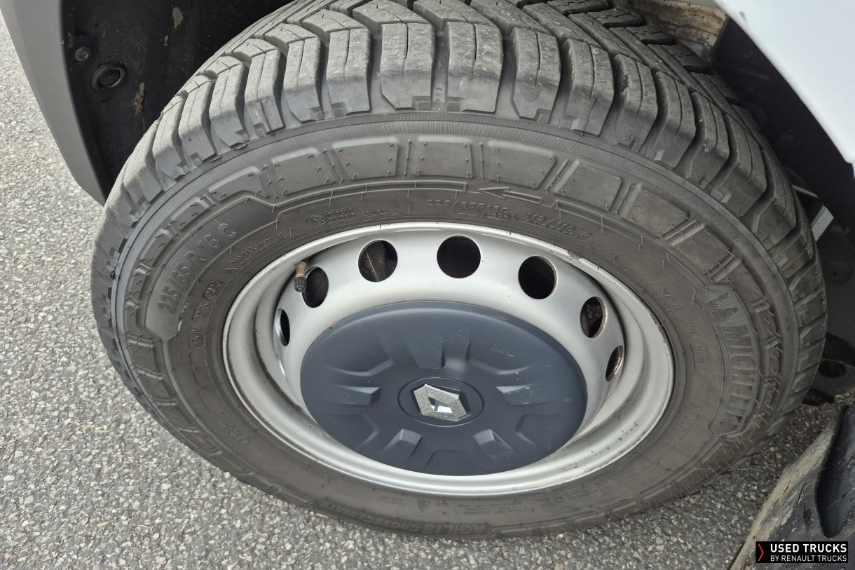 Renault Trucks Master 145