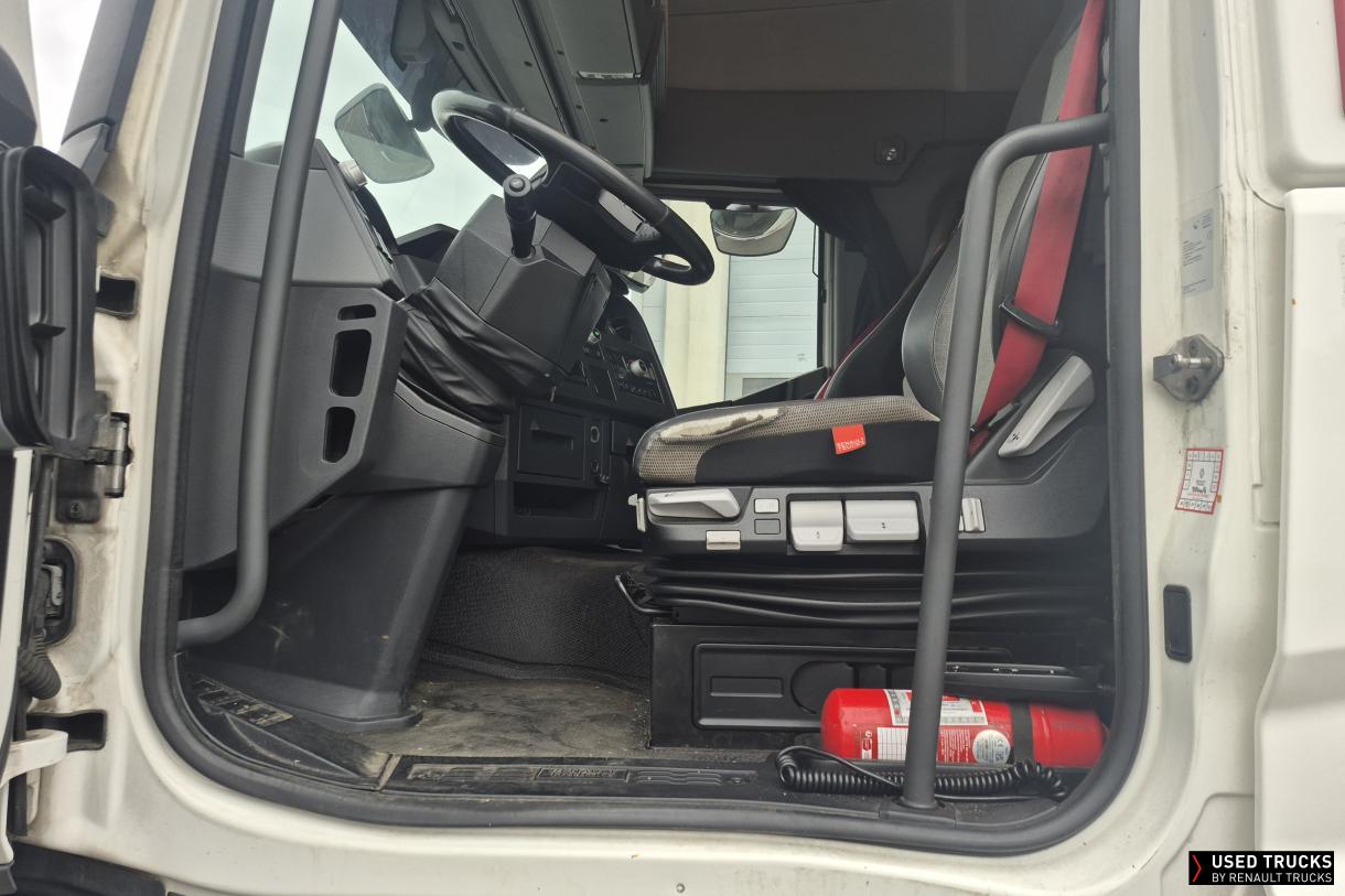 Renault Trucks T 440