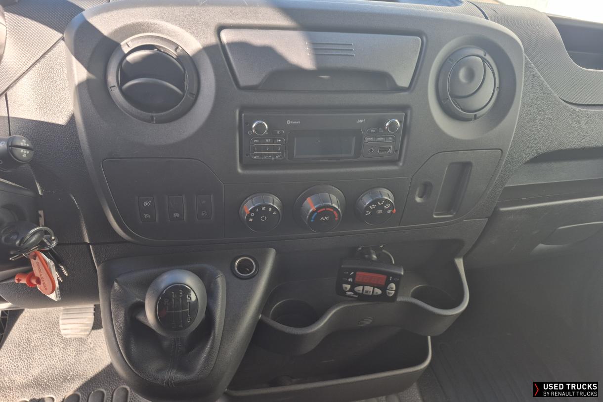 Renault Trucks Master 145