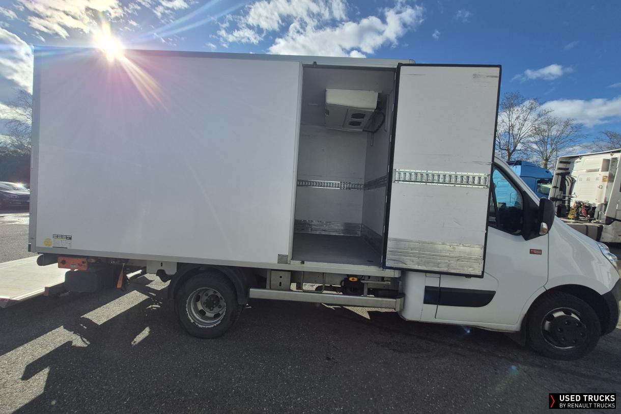 Renault Trucks Master 145