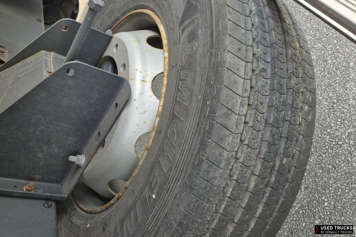 Renault Trucks D 280