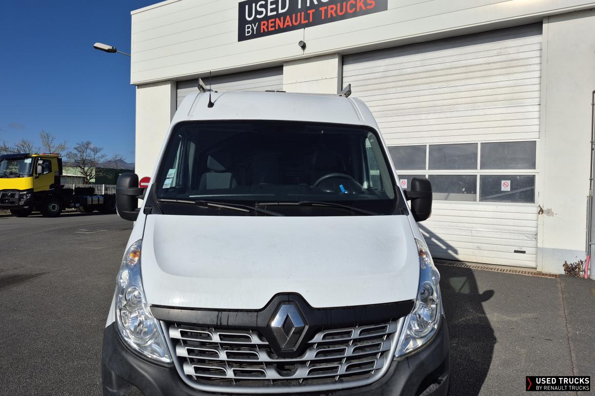 Renault Trucks Master 145