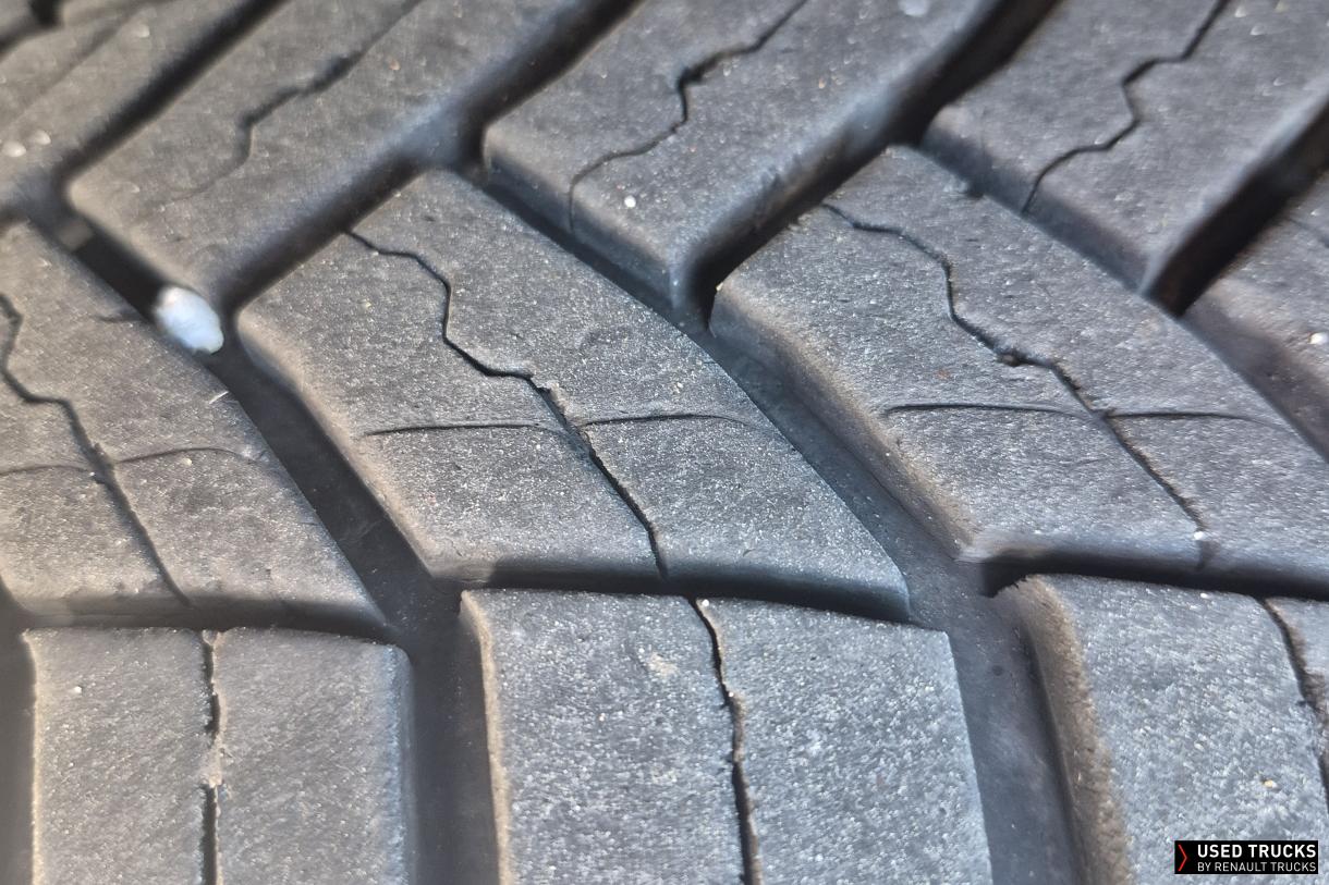 Renault Trucks Master 165