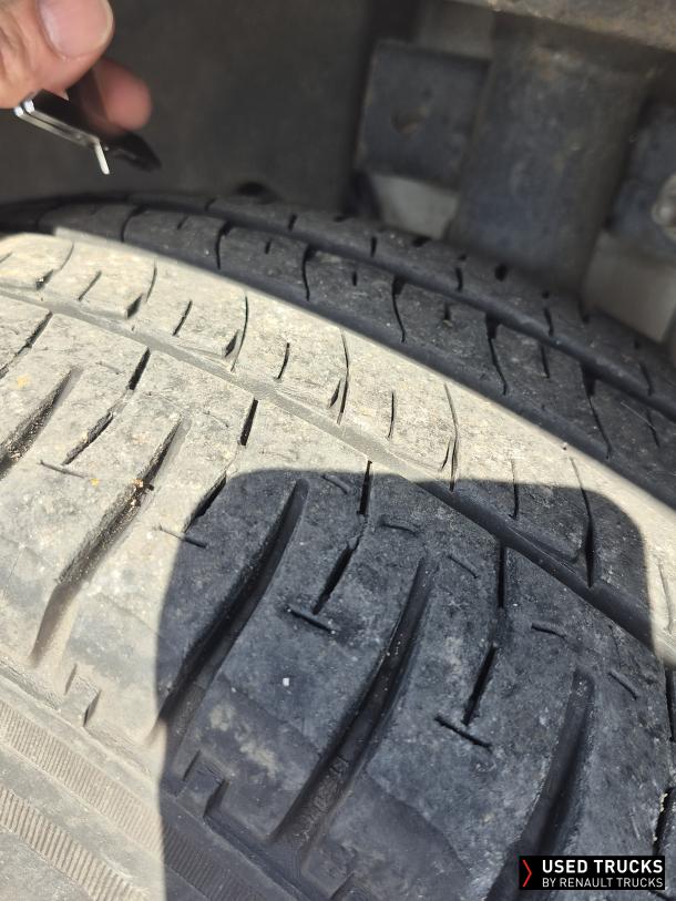 Renault Trucks Master 145