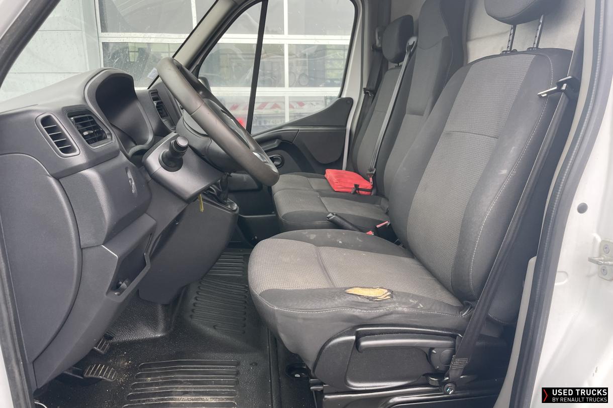 Renault Trucks Master 145