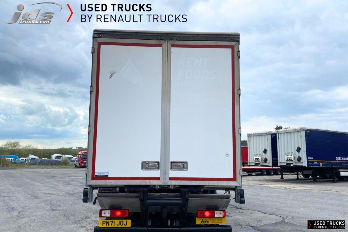 Renault Trucks D Wide 320