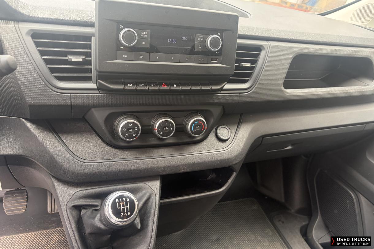 Renault Trafic 130