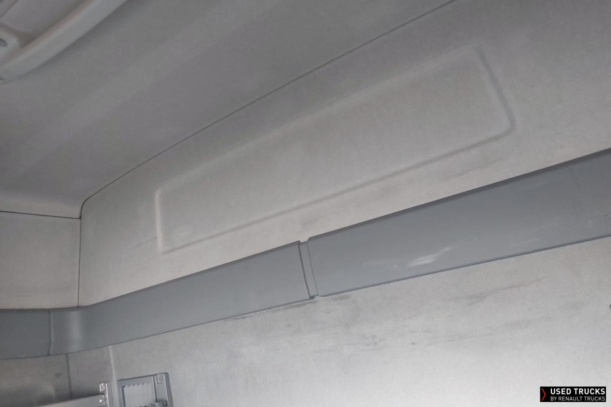 Renault Trucks T 440