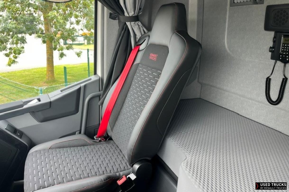 Renault Trucks T High 