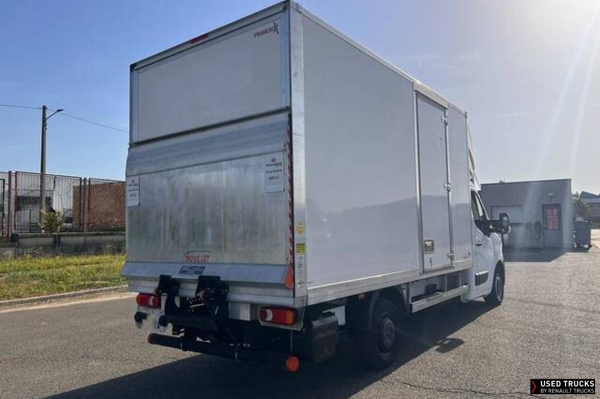 Renault Master 145