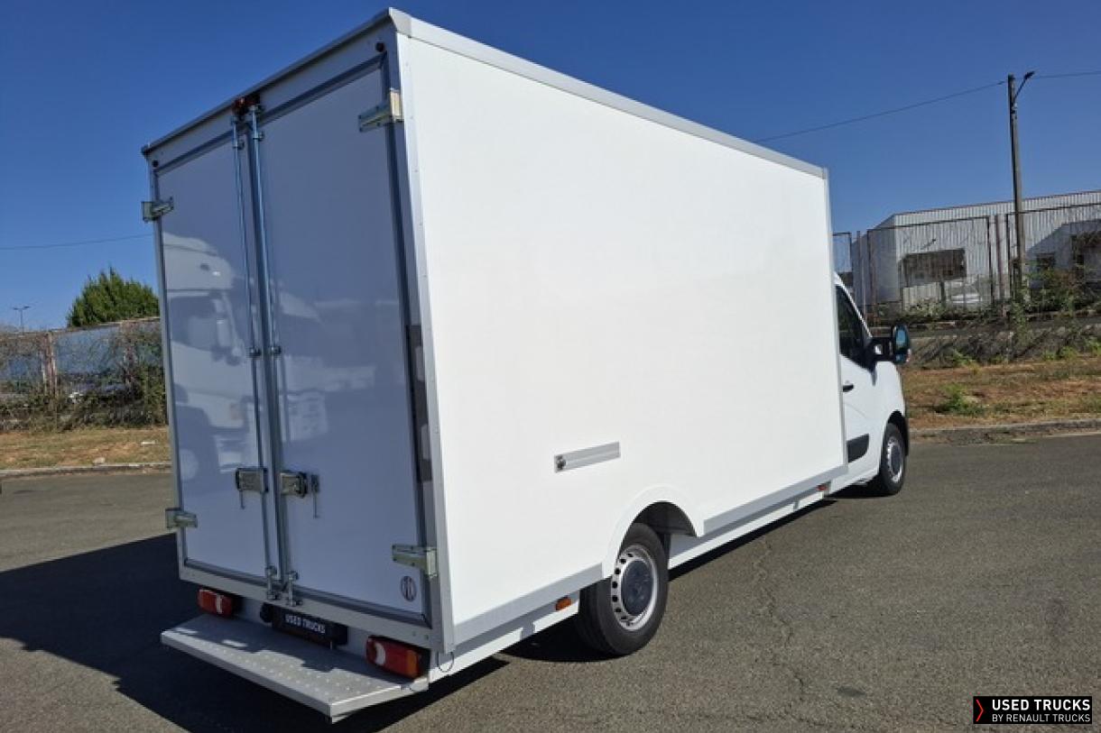 Renault Master 145