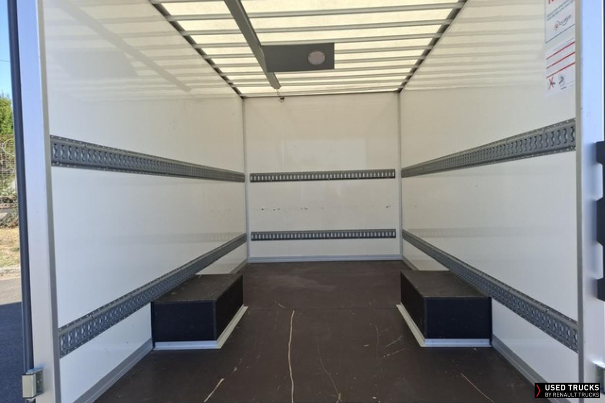 Renault Master 145