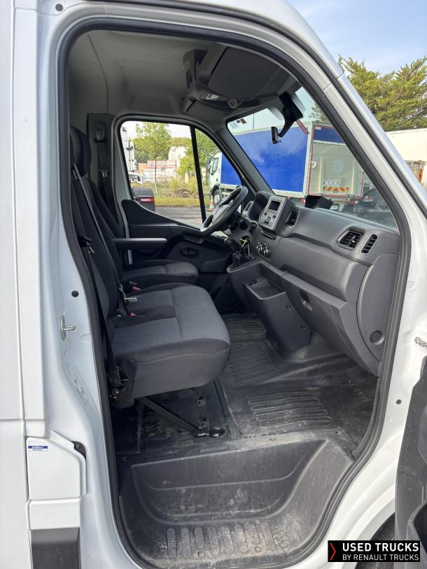 Renault Master 150