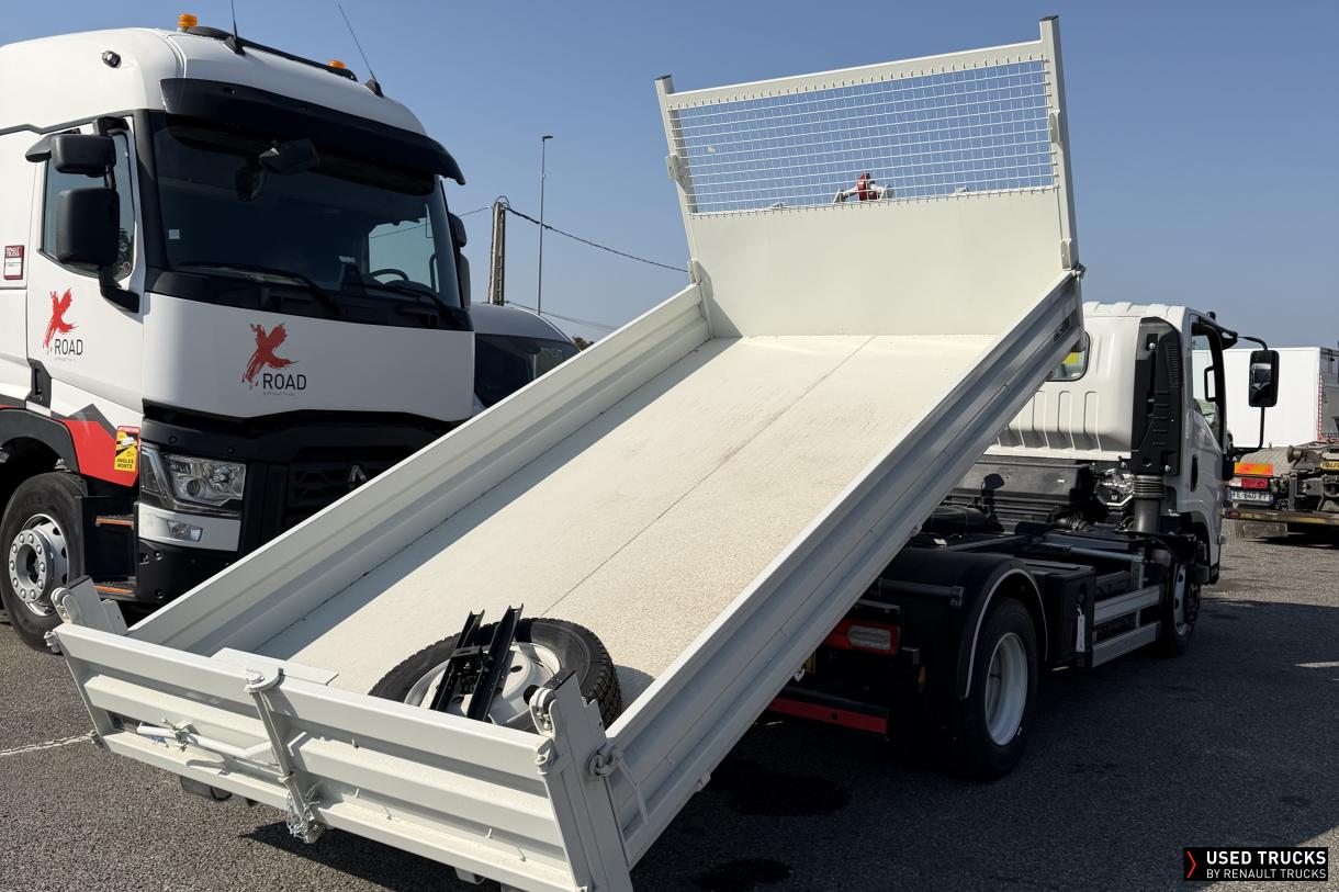 Isuzu M30 190