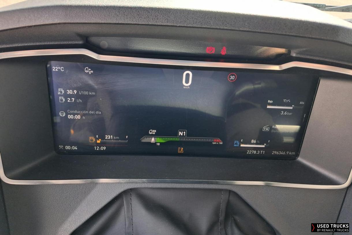 Renault Trucks T High 