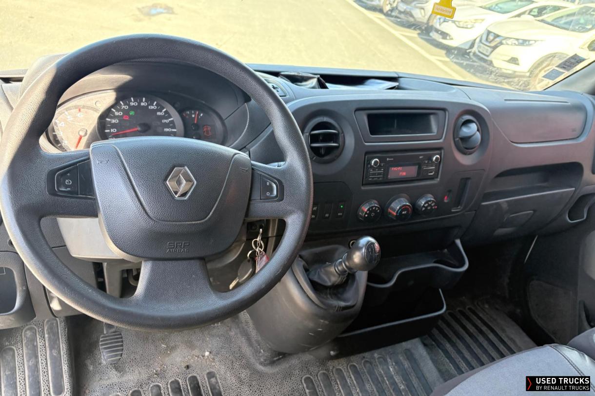 Renault Trucks Master 145
