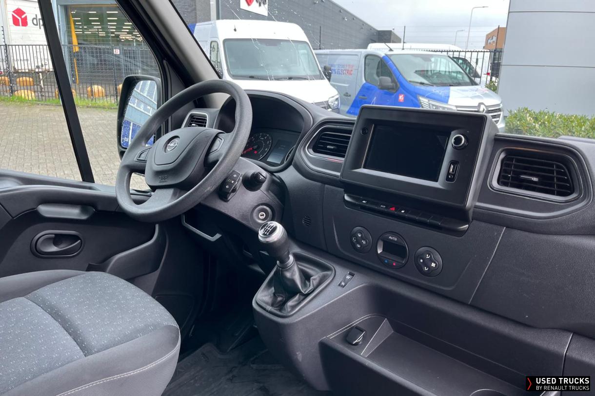 Opel Movano 135