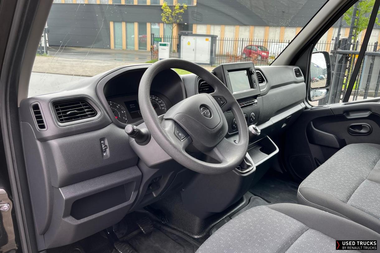 Opel Movano 135