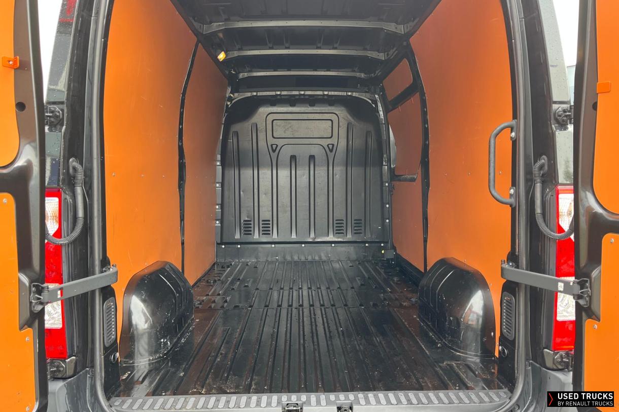 Opel Movano 135