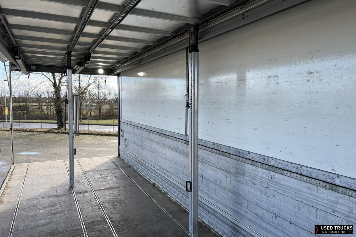 Renault Trucks T 440