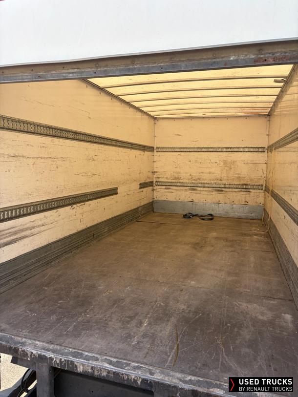 Renault Trucks D 240