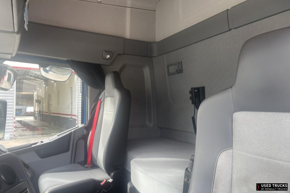 Renault Trucks T 440