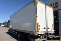 Renault Trucks D
                                          240