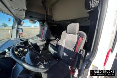 Renault Trucks T
                                          520