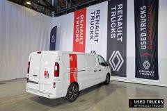 Renault Trucks Trafic
                                          